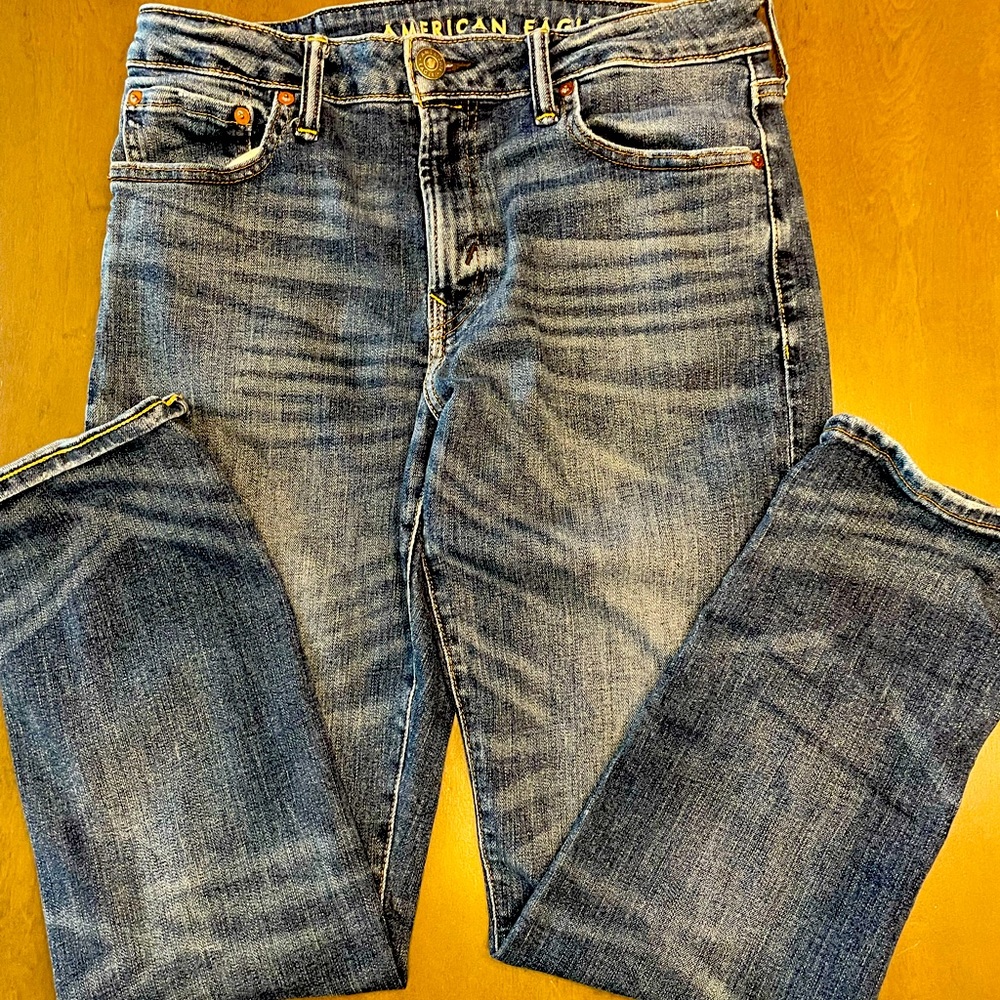 American Eagle outfitters men’s jeans